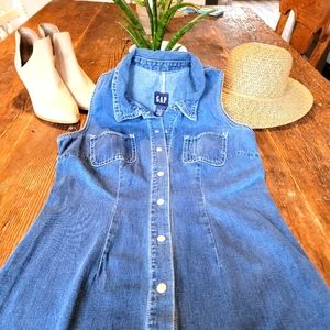 Vintage Denim Button Up Dress With Pockets By Gap Sz 4 (100% cotton)